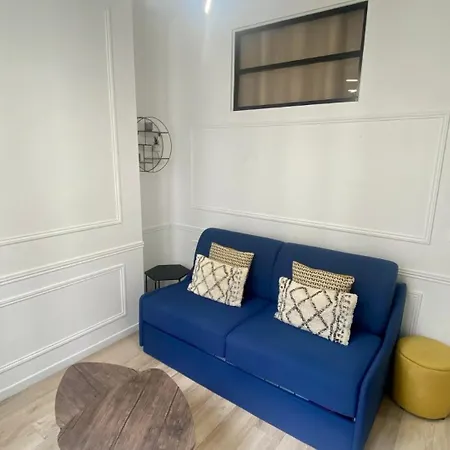 De Charme Champs Elysees - 4p Apartment