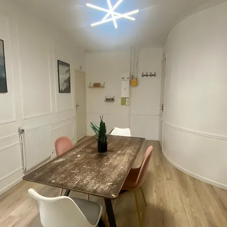De Charme Champs Elysees - 4p Apartament *